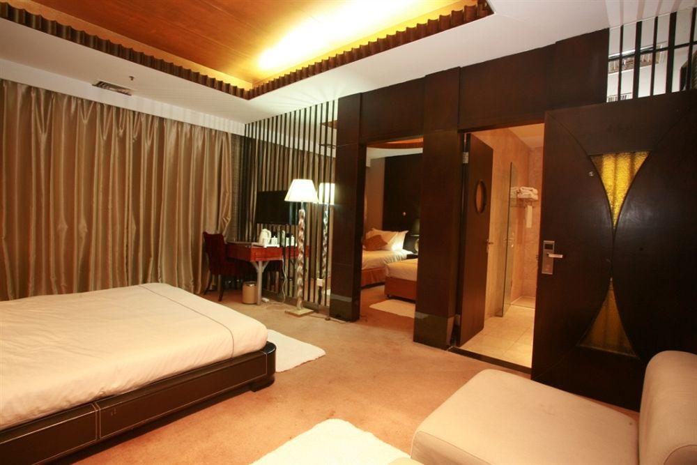 Base-Sanlitun Serviced Apartment Bắc Kinh Ngoại thất bức ảnh